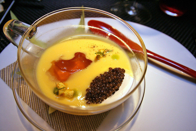 Le Caviar Imperial - Imperial caviar on a corn veloute, shivering beef jelly
