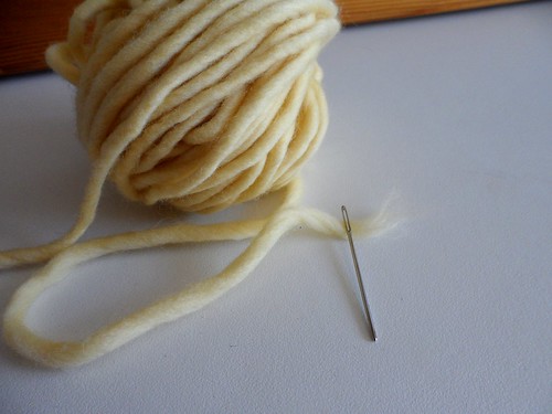Thick super bulky chunky yarn through a yarn needle solution