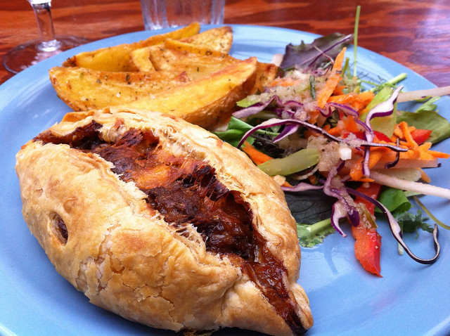 Pulled-pork Pasty