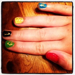 Kate's nails in Olympic colors with "Go USA" in gold