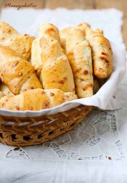 cheese crescents
