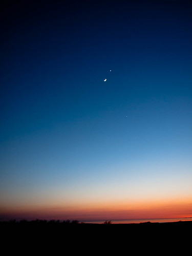 1000/766: 26 March 2012: Moon, Venus and Jupiter by nmonckton