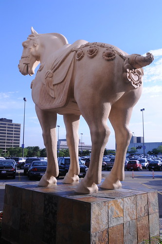 Heart at rear, hefty white Chinese horse statue, parking lot, mall, Schaumburg, Illinois, USA by Wonderlane