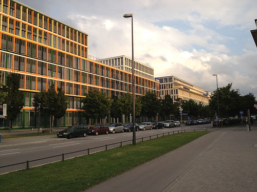 Ganghoferstraße am Georg-Freundorfer-Platz
