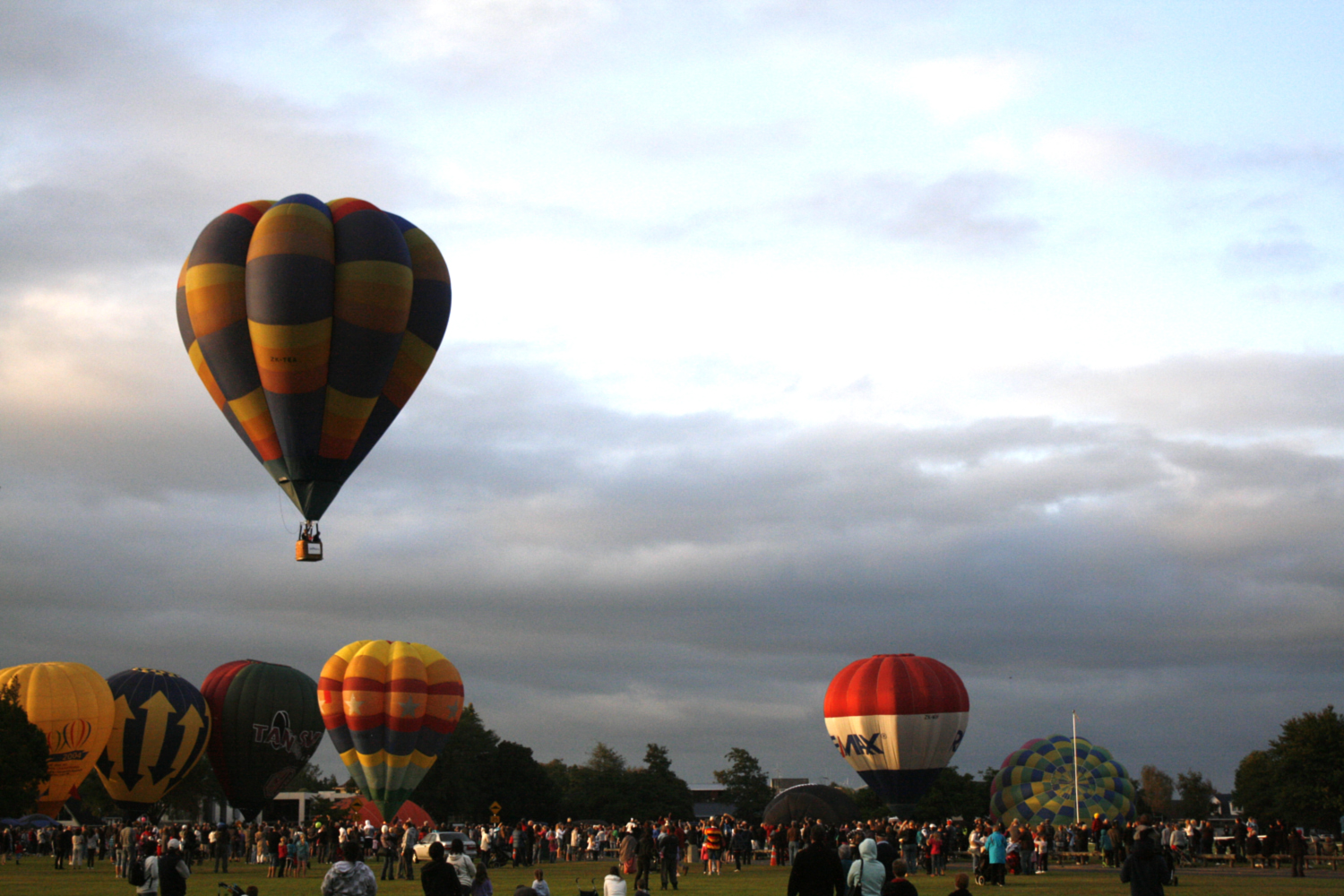 Balloons Over Waikato 2012