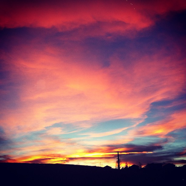 Favorite window view // Always the car window. #cmglimpse #sunset #colorado