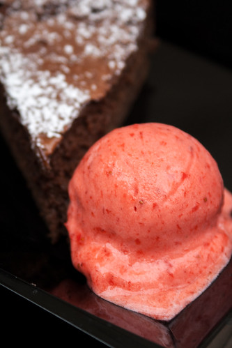 Chocolate cake with Strawberry ice cream