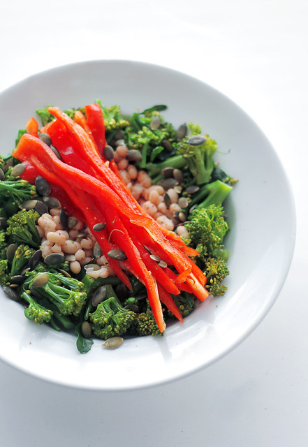 Red Pepper, Broccoli and Cannellini Beans