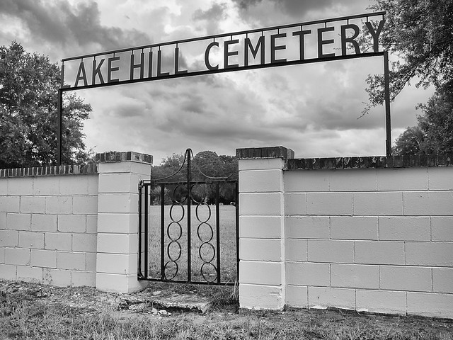 Lake Hill Cemetery