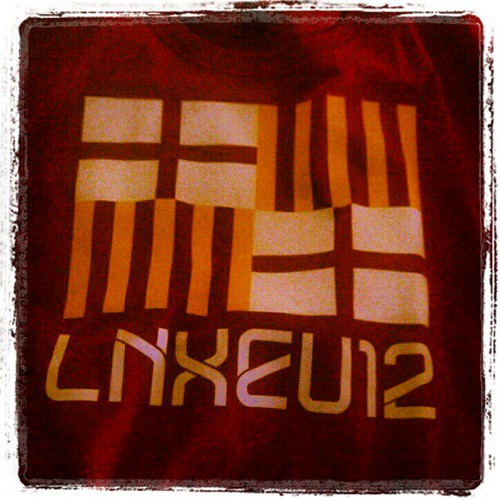 #linuxcon tshirt #breaking IT FITS!! Needs some #arduino #lilypad :-)
