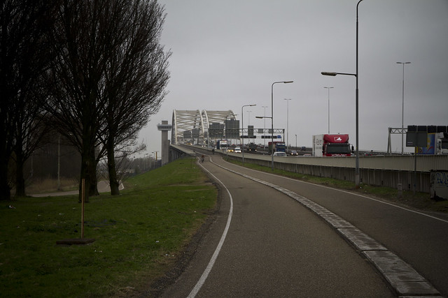 Rotterdam Cycle Track on Bridge_5