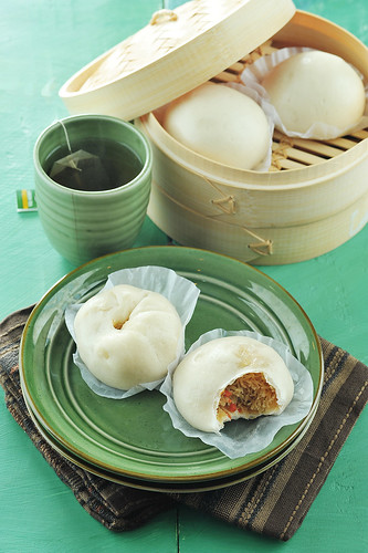 noodles filled siopao 