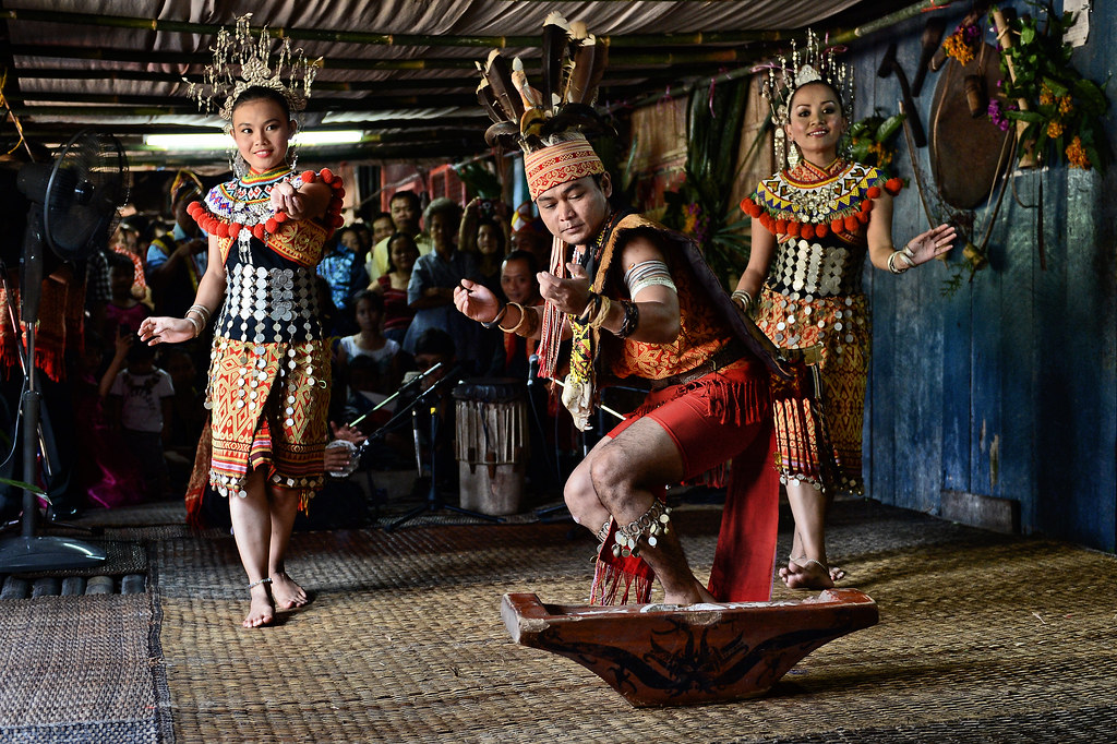 Sarawak Cultural Dance | Annah Rais Longhouse | Padawan Sarawak