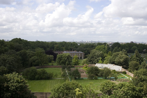 Fulham Palace gardens