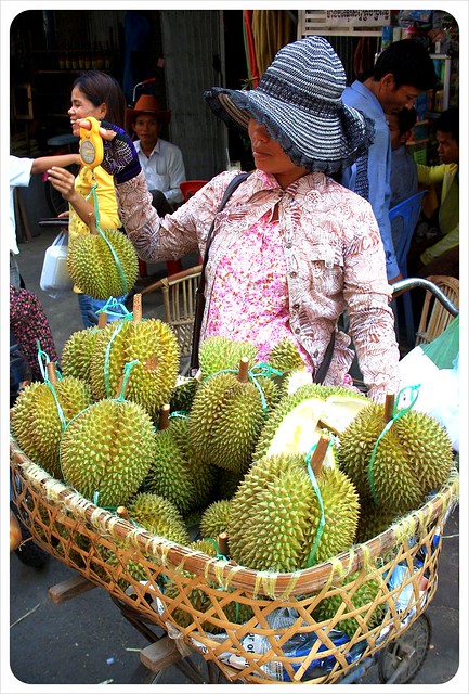 phnom penh durian vendor