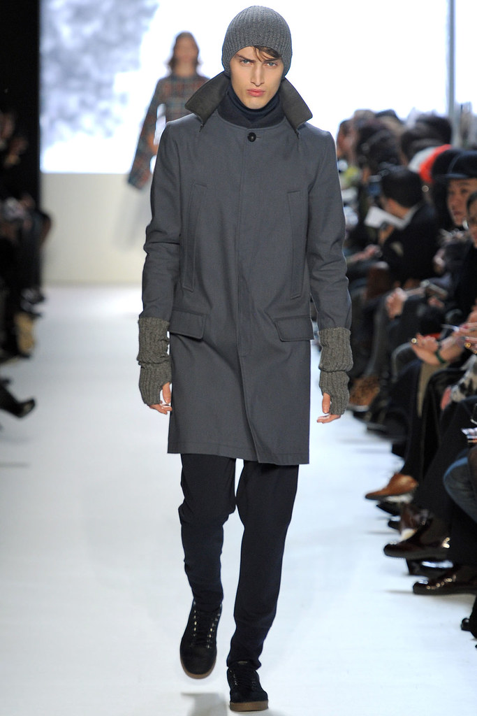 Charlie France3610_FW12 NY Lacoste(VOGUE)