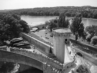Sur le pont d'Avignon