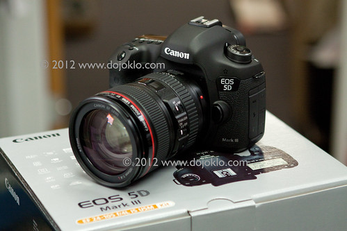 Canon EOS 5D Mark III Mk 3 unbox unboxing box package