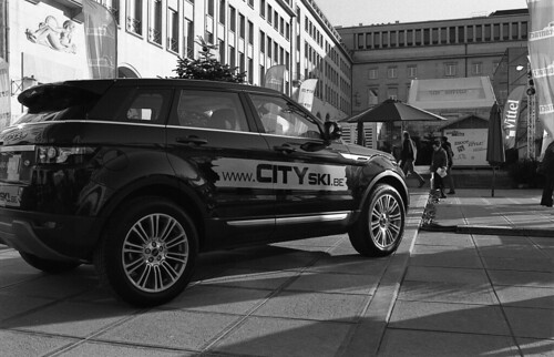 CitySki Land Rover 1 by Spotmatix