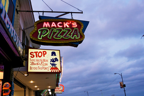 Mack's Pizza.
