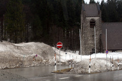 Schnee im Ort Spitzingsee - März 2012