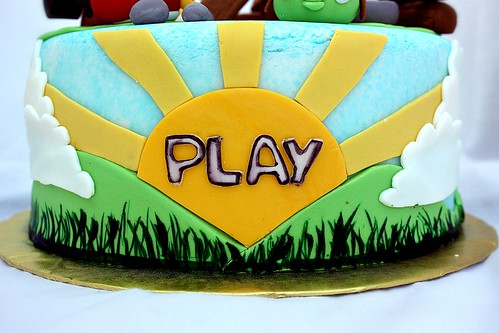 Angry Birds Cake (side)
