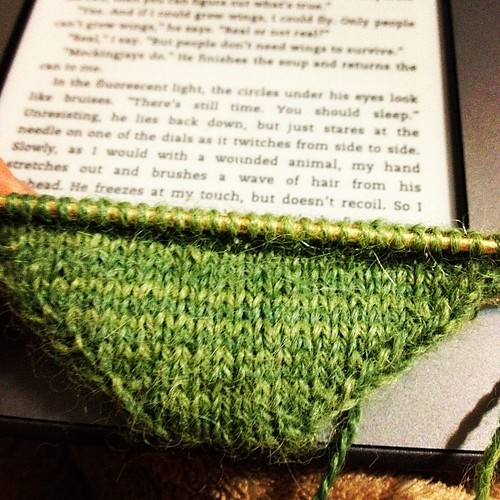 This Alpaca Sox yarn is knitting up very pretty! #knitting #sock