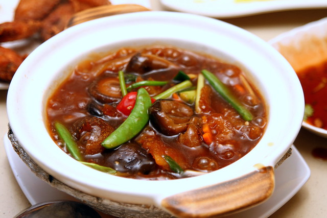 Kam Jia Zhuang Seafood: Claypot Sea Cucumber with Fish Maw