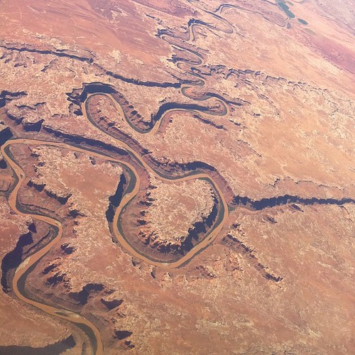 A twisty Colorado river in Utah.