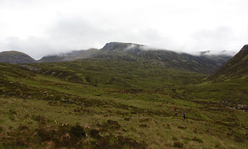 The ridge of Mullach Coire Mhic Fhearchair