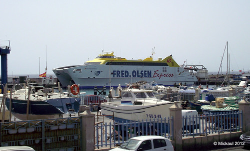 Fred Olsen Ferry by Mickaul