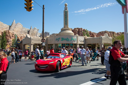 Disneyland July 2012 - Lightning McQueen heads to meet his fans