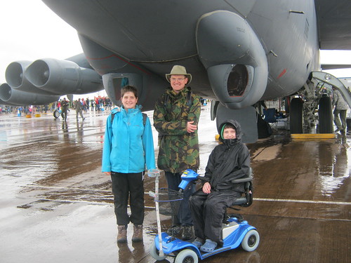 Moli, Dad and Pad under B-52