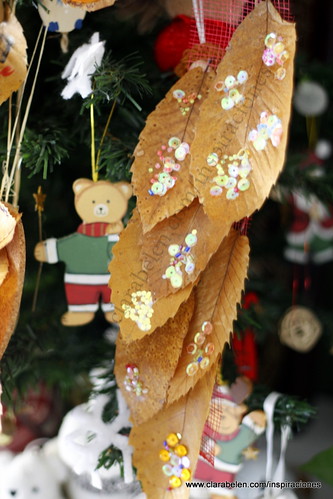 Manualidades para decorar: cintas de hojas secas para el árbol de Navidad