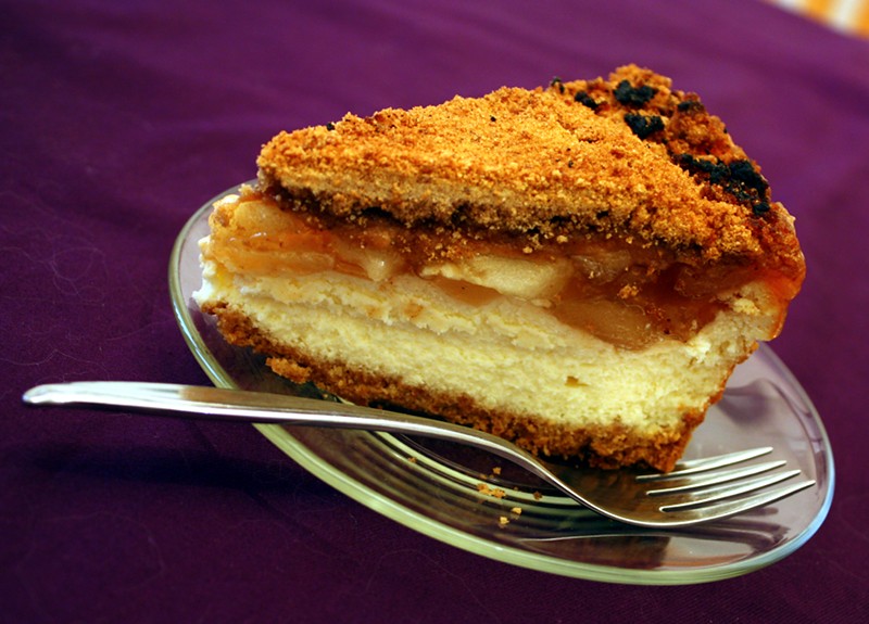 Apple Crisp Cheesecake slice