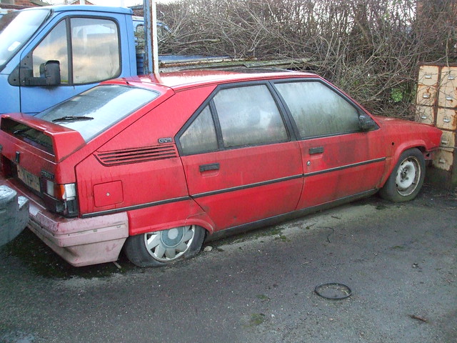 Citroen BX 19 GTi Stopped off at an interesting looking garage earlier and