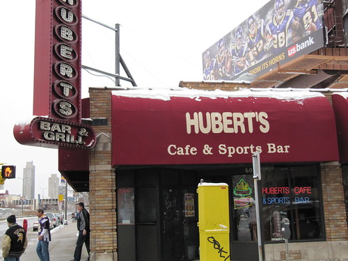 Hubert's Cafe & Sports Bar