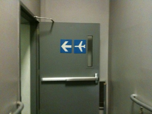 This way to plane