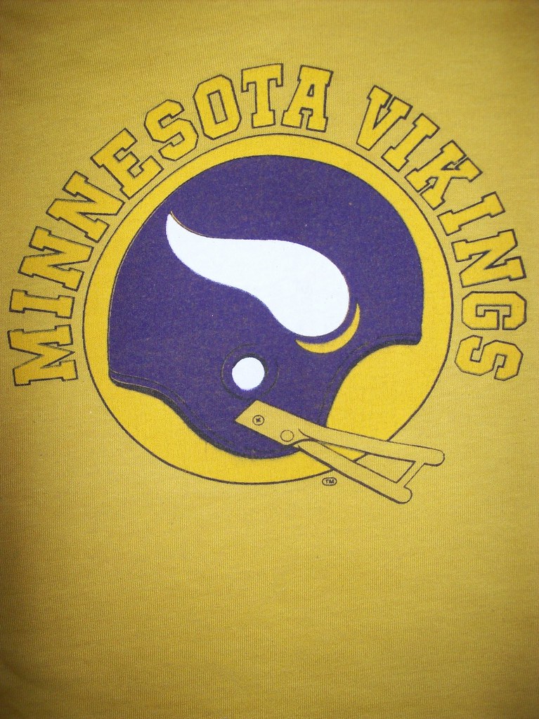 vintage Vikings shirt