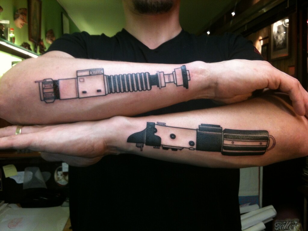 tattoo sabres laser