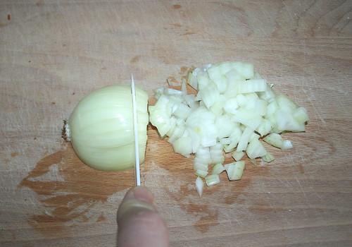 11 - Zwiebel schneiden / Cut onion