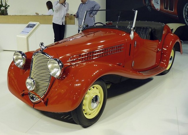 Skoda Rapid II cabriolet 1935 rouge Salon R tromobile Porte de Versailles