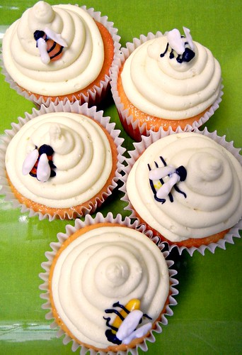 bees on honey cupcakes