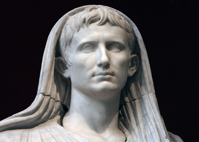 Augustus as Priest, Palazzo Massimo