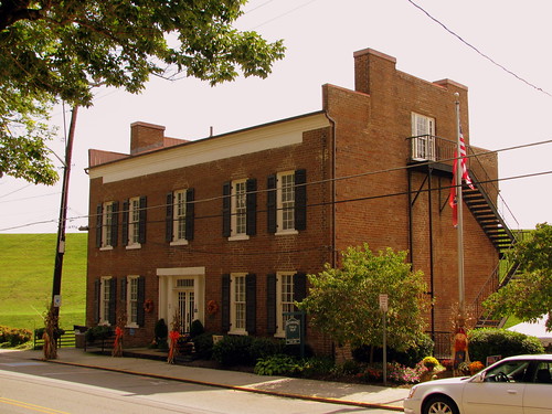 Hickman Tavern / Dandridge, TN Town Hall