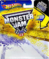 " Hot Wheels " Monster Jam ' Teenage Mutant Ninja Turtles ' 1:64 Monster Truck - Michelangelo {  MUD TRUCKS tire treads } 53/80 ..card backer i (( 2011 ))