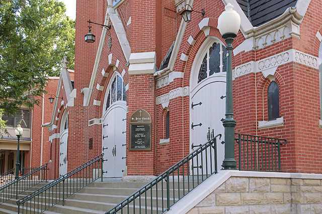 Saint Peter Roman Catholic Church, in Jefferson City, Missouri, USA - front doors