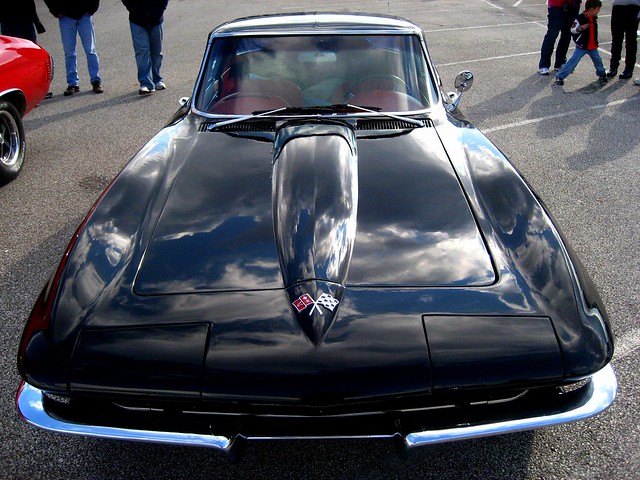 C2 Corvette Sting Ray Seen at the CK Autumn Fest Cruise in on the Plaza