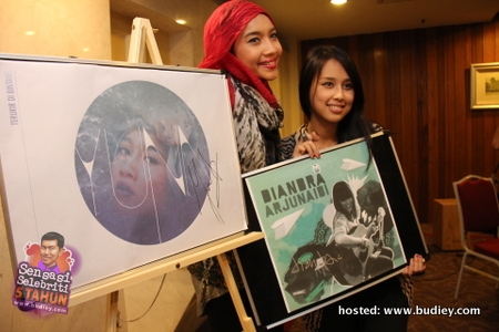 Yuna & Diandra Arjunaidi Lancar Album