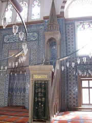2011-06-istanbul-071-rustem pasa mosque